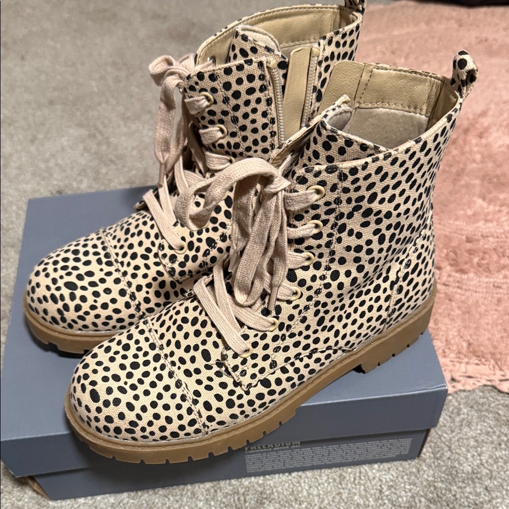 Treasure & Bond Polka Dot Combat Boots - Tan and Black